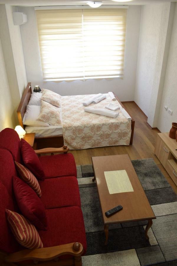 Apartmani 23 Novi Pazar Exterior foto